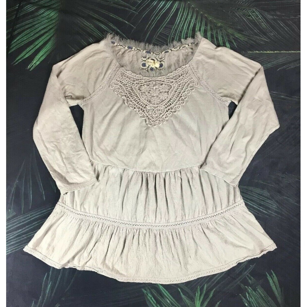 ANTHROPOLOGIE Meadow Rue Gray Fur Feathered NeckLine crochet Top - XS